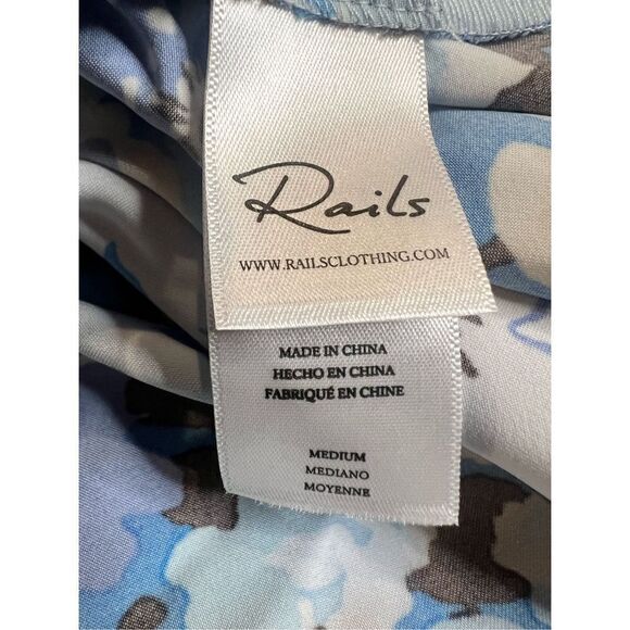 Rails Lisa Top in Blue Zinnia Button Up NWT Size Medium - Picture 9 of 9